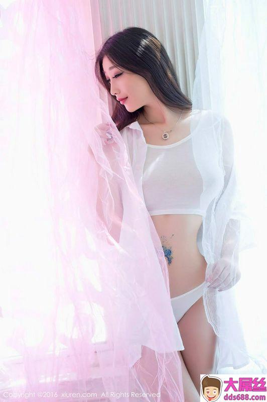 性感美人妲己白色性感薄丝外套雪白美乳唿之欲出