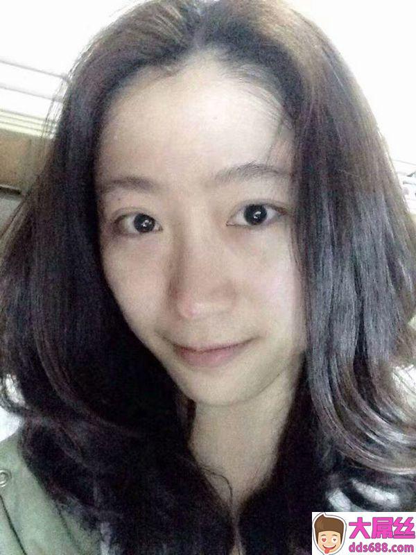 良家妹子发骚自拍